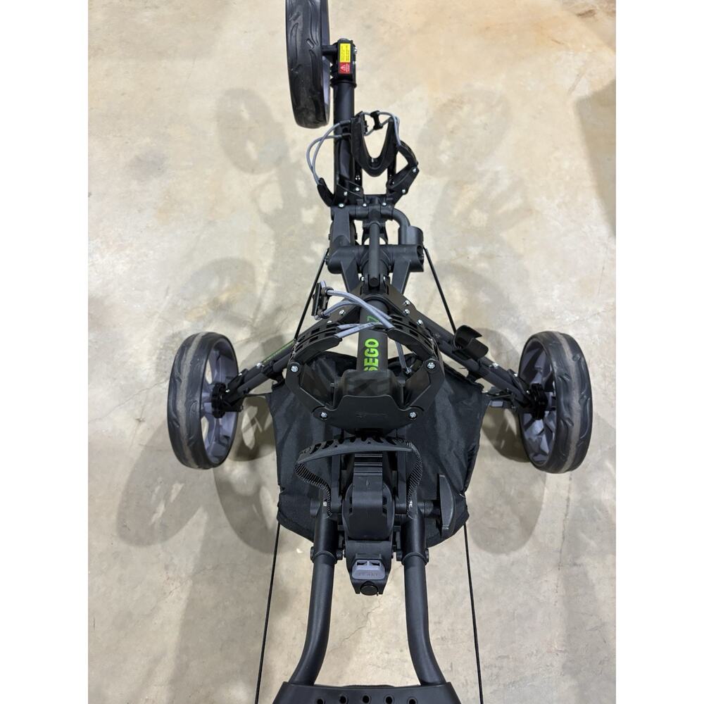 EASEGO DZ 3-Wheel Collapsible Push Golf Cart Black Green with Bag Holder - Picture 6 of 10